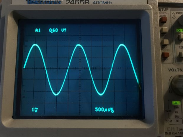 ブリッジドT型発振器の波形の様子