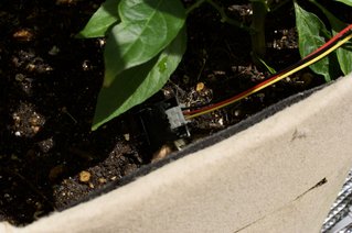 ESP32で土壌・温度・湿度センサを使ってプランターの水分量測定